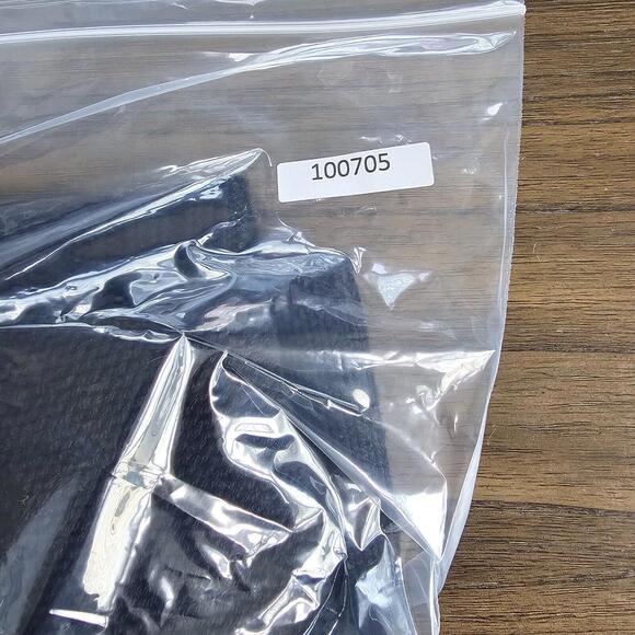 Kenneth Cole New York Sweater/Cardigan Black Long Sleeve Zip-Up Women's small - Picture 11 of 11